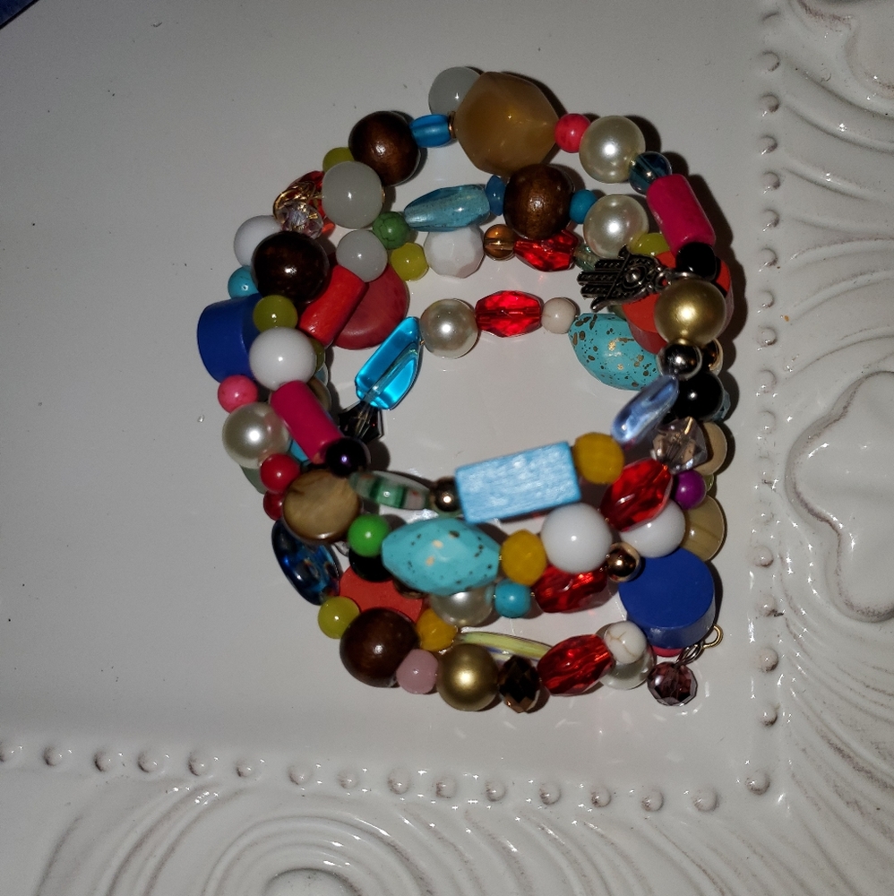 Colorful beaded Bracelet inspires creativity